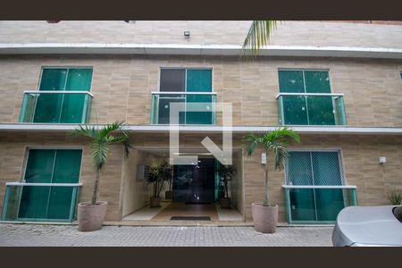 Fachada do Prédio de apartamento para alugar com 2 quartos, 70m² em Recreio dos Bandeirantes, Rio de Janeiro
