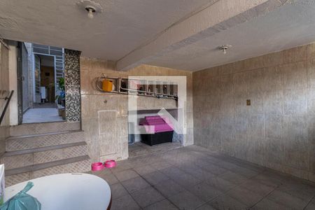 Garagem de casa à venda com 3 quartos, 148m² em Vila Nhocuné, São Paulo