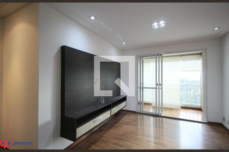 Sala de apartamento para alugar com 3 quartos, 98m² em Vila Sonia, São Paulo