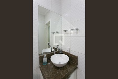 Banheiro Social de casa para alugar com 3 quartos, 150m² em Vila Aricanduva, São Paulo