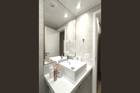 Apartamento à venda com 110m², 4 quartos e 2 vagasBanheiro do Quarto 2