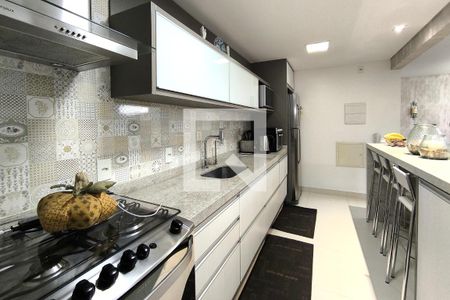 Apartamento à venda com 110m², 4 quartos e 2 vagasCozinha