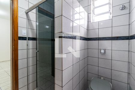 Banheiro de casa para alugar com 3 quartos, 90m² em Vila Campestre, São Paulo