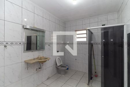 Banheiro de casa para alugar com 3 quartos, 250m² em Vila Sapopemba, São Paulo