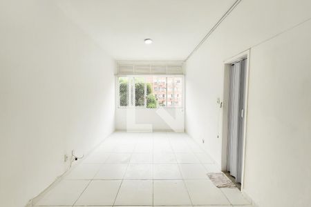 Sala/Quarto de apartamento para alugar com 1 quarto, 35m² em Laranjeiras, Rio de Janeiro