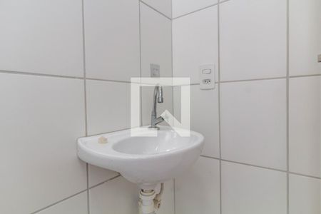 Banheiro de kitnet/studio à venda com 1 quarto, 24m² em Vila Campanela, São Paulo