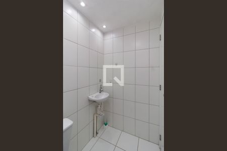 Banheiro de kitnet/studio à venda com 1 quarto, 24m² em Vila Campanela, São Paulo