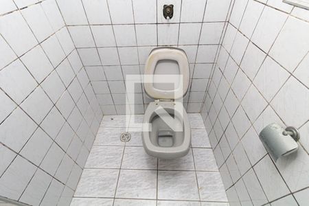 Casa para alugar com 60m², 2 quartos e sem vaga Casa para alugar com 60m², 2 quartos e sem vagaBanheiro