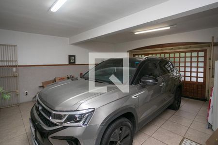 Garagem de casa à venda com 3 quartos, 280m² em Auxiliadora, Porto Alegre