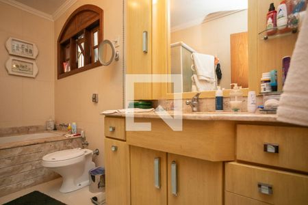 Banheiro da Suíte de casa à venda com 3 quartos, 280m² em Auxiliadora, Porto Alegre