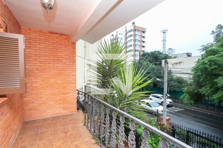 Área Privativa de casa à venda com 3 quartos, 280m² em Auxiliadora, Porto Alegre
