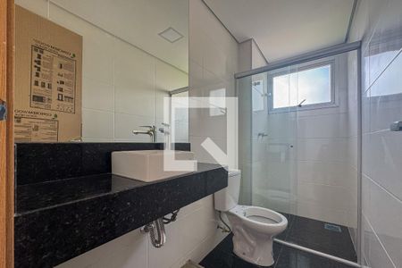 Banheiro de apartamento à venda com 2 quartos, 63m² em Serra, Belo Horizonte