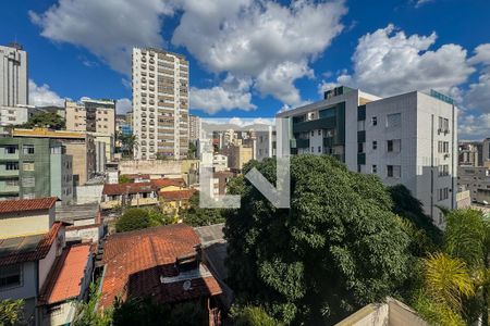 Vista de apartamento à venda com 2 quartos, 63m² em Serra, Belo Horizonte