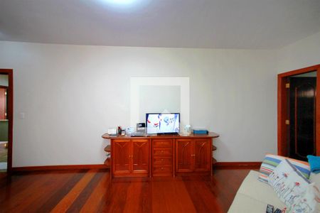 Sala de TV de apartamento à venda com 4 quartos, 275m² em Serra, Belo Horizonte
