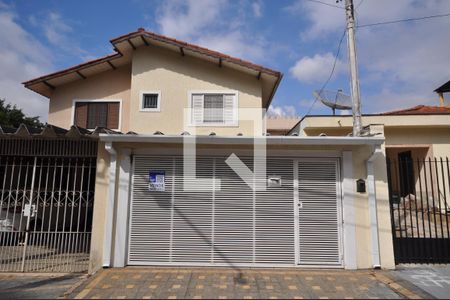 Fachada de casa à venda com 3 quartos, 100m² em Jardim Guanca, São Paulo