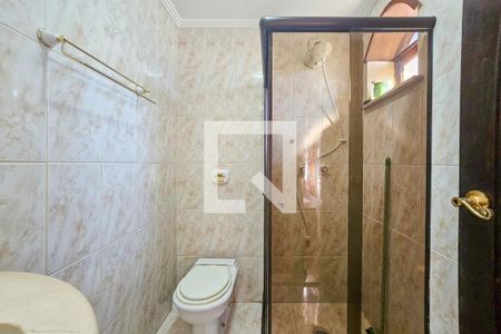 banheiro da suíte 1 de casa para alugar com 3 quartos, 398m² em Balneario Cidade Atlantica, Guarujá