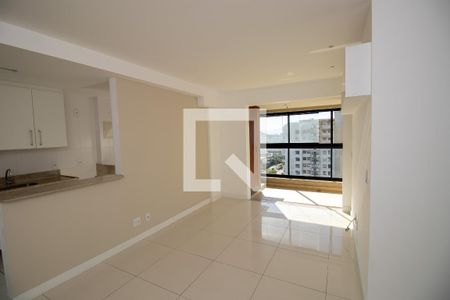 Sala de apartamento à venda com 2 quartos, 70m² em Recreio dos Bandeirantes, Rio de Janeiro