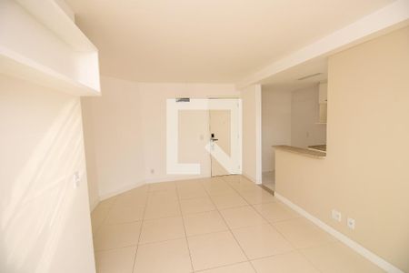 Sala de apartamento à venda com 2 quartos, 70m² em Recreio dos Bandeirantes, Rio de Janeiro