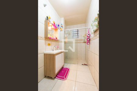Banheiro de casa à venda com 5 quartos, 138m² em Estância Velha, Canoas