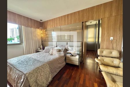 Quarto Suíte 1 de apartamento à venda com 4 quartos, 230m² em Vila da Serra, Nova Lima