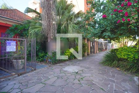Plaquinha de casa à venda com 2 quartos, 370m² em São João, Porto Alegre