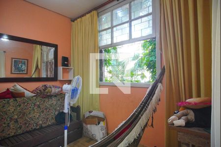 Sala de casa à venda com 2 quartos, 370m² em São João, Porto Alegre