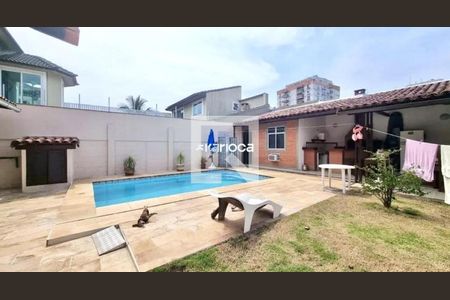 Casa à venda com 4 quartos, 430m² em Barra da Tijuca, Rio de Janeiro