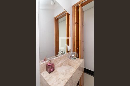 Lavabo de casa à venda com 3 quartos, 130m² em Vila Ré, São Paulo