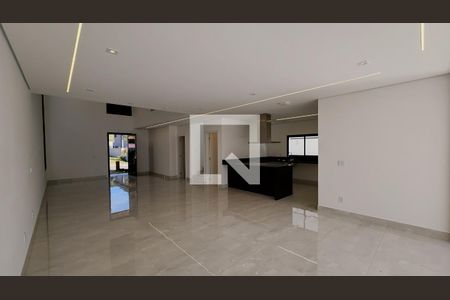 Sala de casa de condomínio à venda com 3 quartos, 279m² em Jardim Samambaia, Jundiaí