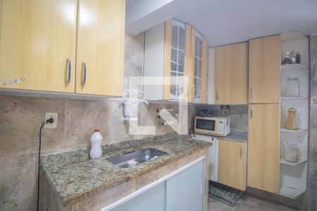 Cozinha e Área de Serviço de apartamento para alugar com 2 quartos, 125m² em Nova Cidade, São Gonçalo