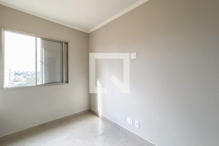 Quarto 01 de apartamento para alugar com 2 quartos, 59m² em Vila Firmiano Pinto, São Paulo