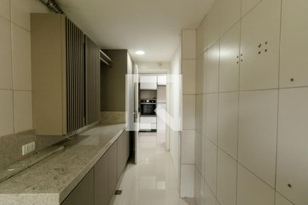 Área de Serviço de casa para alugar com 3 quartos, 238m² em Mossunguê, Curitiba