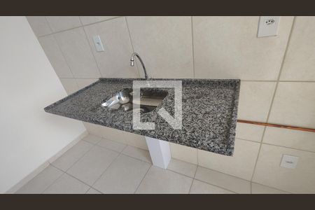 Cozinha de apartamento à venda com 2 quartos, 45m² em Chácara Contagem, Contagem