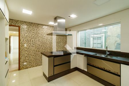 Cozinha de casa à venda com 3 quartos, 260m² em Vila Nivi, São Paulo
