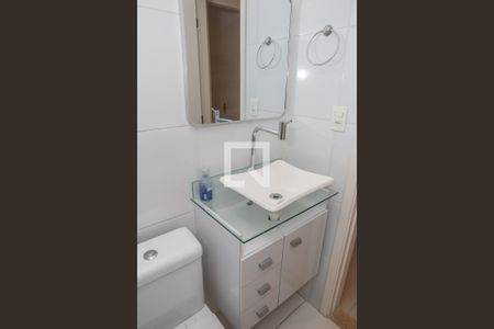 Banheiro de apartamento à venda com 2 quartos, 43m² em Água Branca, São Paulo