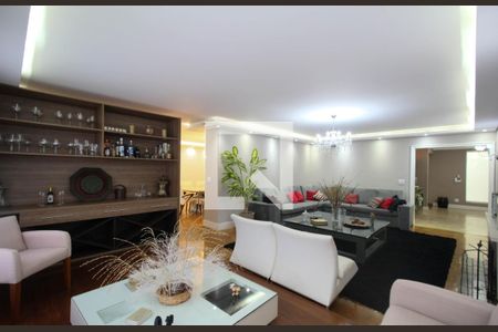 Sala 1 de casa para alugar com 8 quartos, 500m² em Jardim Guedala, São Paulo