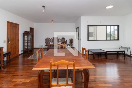 Sala de apartamento para alugar com 3 quartos, 140m² em Vila Hamburguesa, São Paulo