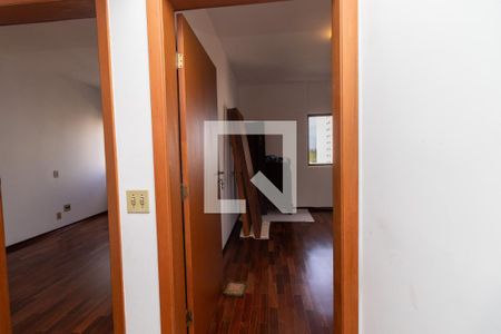 Suite de apartamento para alugar com 3 quartos, 140m² em Vila Hamburguesa, São Paulo