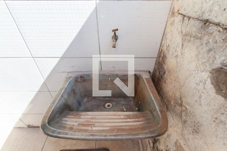 Área de Serviço de casa para alugar com 2 quartos, 80m² em Glória, Belo Horizonte