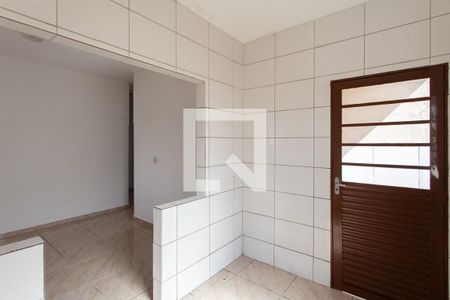 Cozinha de casa para alugar com 2 quartos, 80m² em Glória, Belo Horizonte