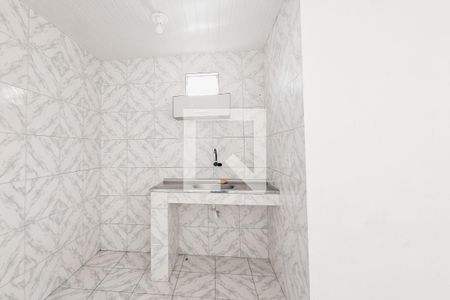 Cozinha de kitnet/studio para alugar com 1 quarto, 32m² em Itapuã, Salvador