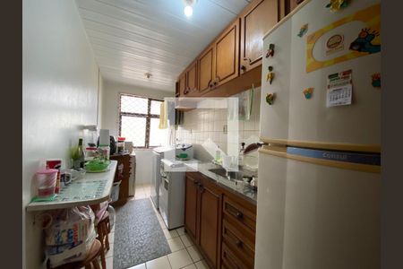 Cozinha  de apartamento à venda com 2 quartos, 52m² em Sarandi, Porto Alegre