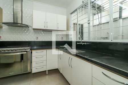 Cozinha de casa à venda com 3 quartos, 255m² em Jardim Lindóia, Porto Alegre