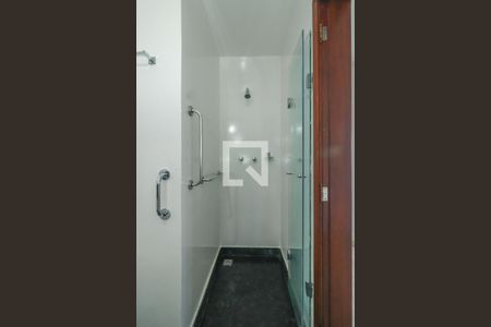 Banheiro da Suíte de casa à venda com 3 quartos, 255m² em Jardim Lindóia, Porto Alegre