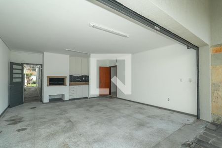 Garagem de casa à venda com 3 quartos, 255m² em Jardim Lindóia, Porto Alegre