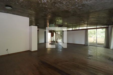 Sala de casa à venda com 3 quartos, 695m² em Pinheiros, São Paulo