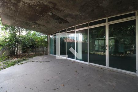 Quintal de casa à venda com 3 quartos, 695m² em Pinheiros, São Paulo