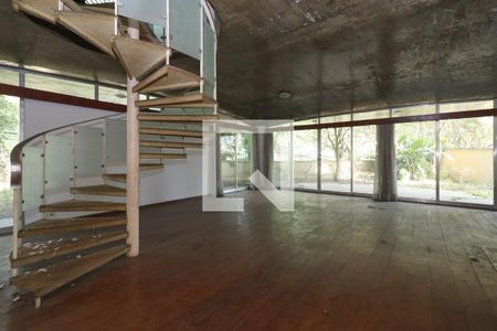 Sala de casa à venda com 3 quartos, 695m² em Pinheiros, São Paulo