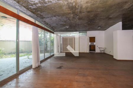 Sala de casa à venda com 3 quartos, 695m² em Pinheiros, São Paulo