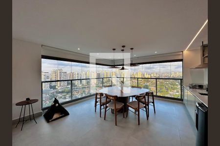 Sala de apartamento à venda com 3 quartos, 131m² em Campo Belo, São Paulo